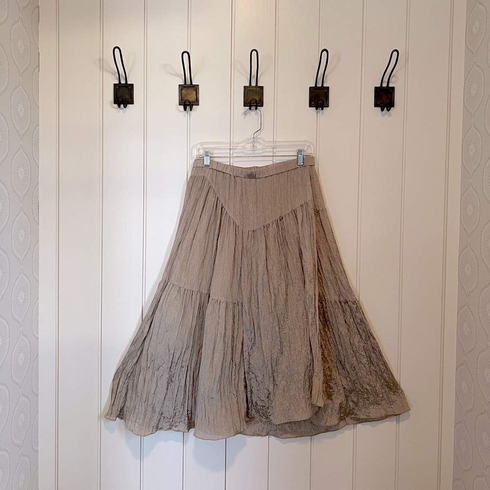 Vince Champagne Metallic Crinkle Skirt Size Small